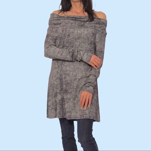 Gray Off The Shoulders Lined Tunic Top - Picture 3 of 6